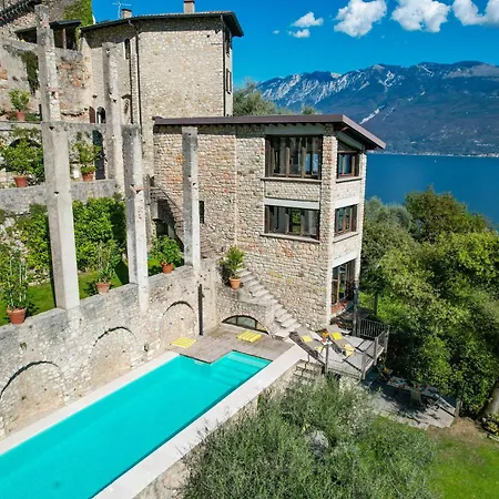 Casello Lemon House *