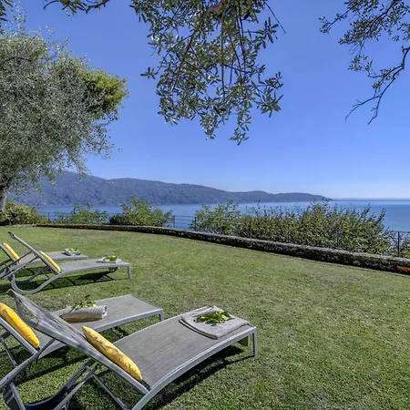 Casello Lemon House