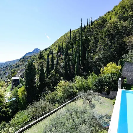 فيلة Casello Lemon House غارنانو